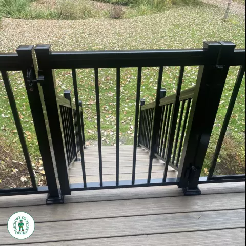 Fiberon front porch with aluminum rail and gate in Welland Ontario