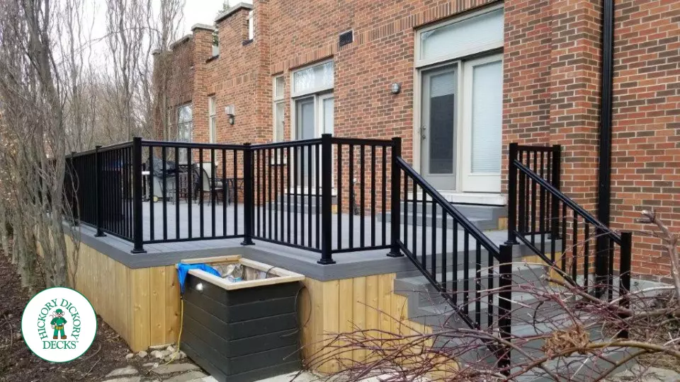 Fiberon deck in Scarborough