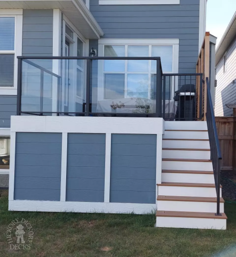 Fiberon deck Calgary privacy glass railing Fiberon deck Calgary privacy glass railing