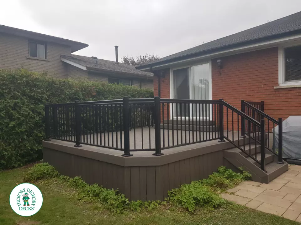 Clubhouse Deck with Aluminum Railing in Hamilton Mountain