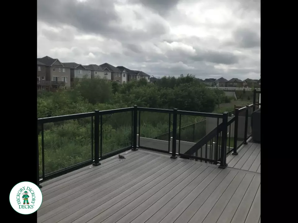 Azek walk out deck with glass rail