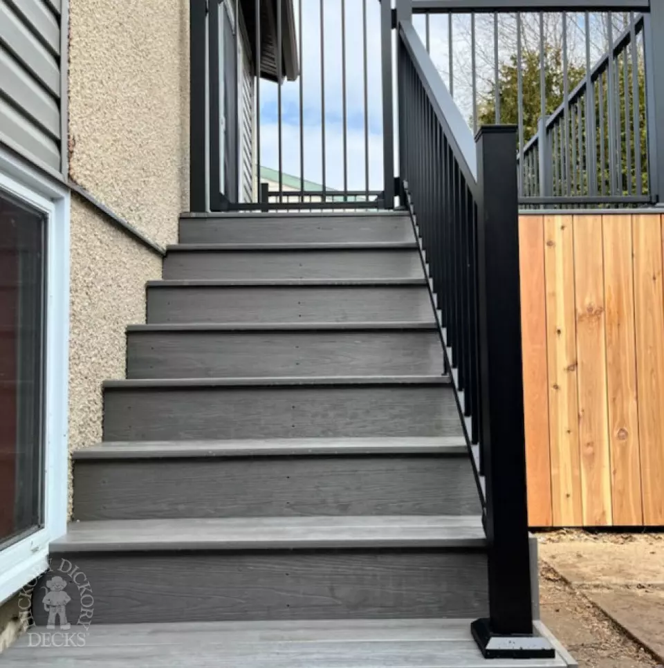 Fiberon Deck with Aluminum Railing in Kanata Ontario Fiberon Deck with Aluminum Railing in Kanata Ontario