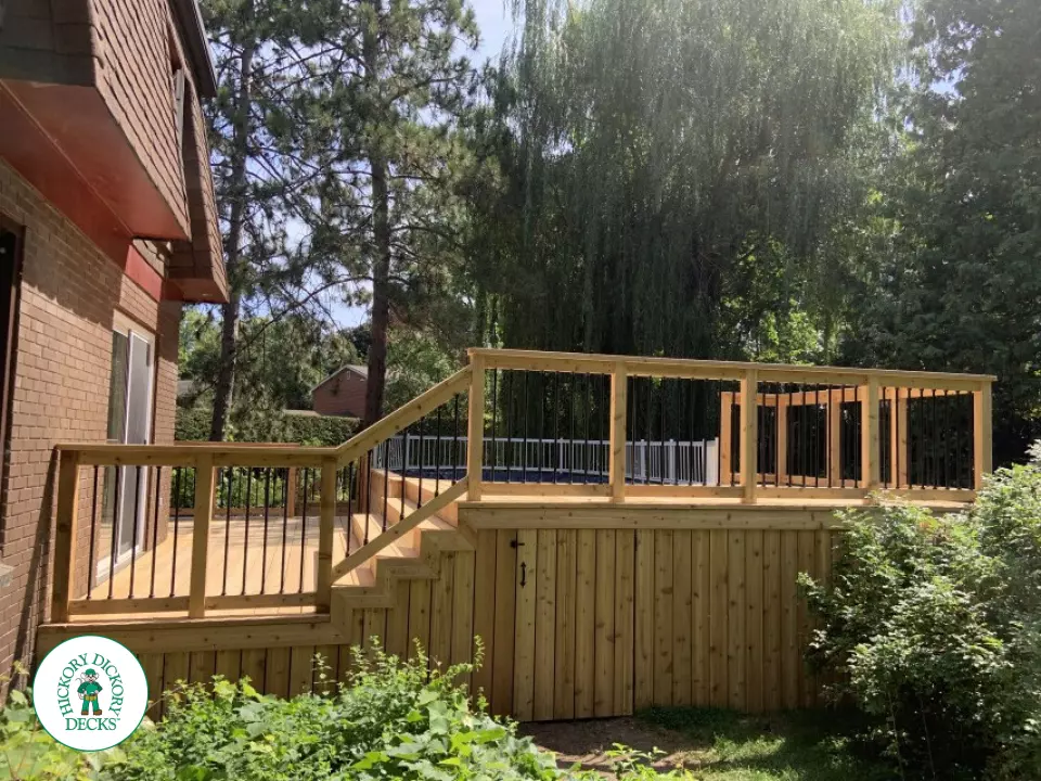 Cedar Pool Deck in Ottawa
