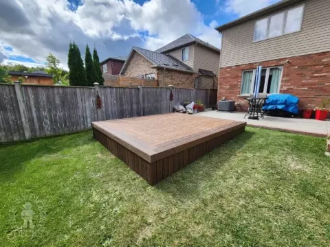 FIberon floating deck in Ancaster