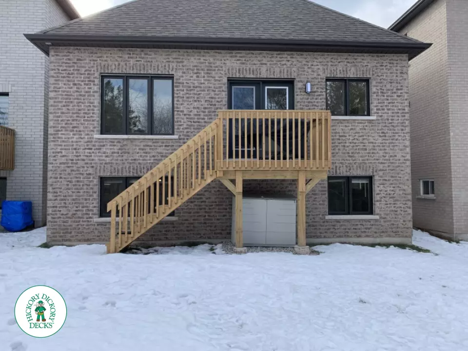 Clubhouse deck and sunroom Cambridge