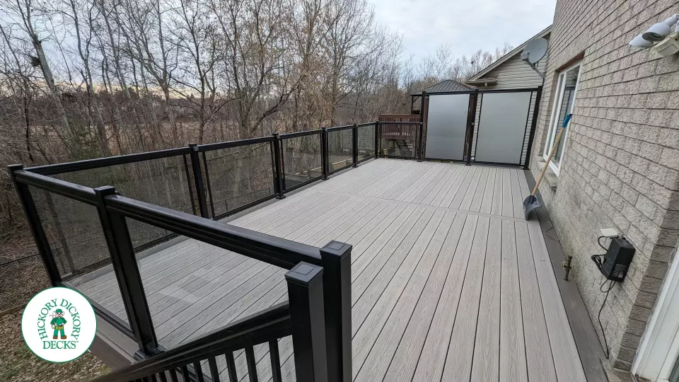 Fiberon deck in Cambridge Ontario
