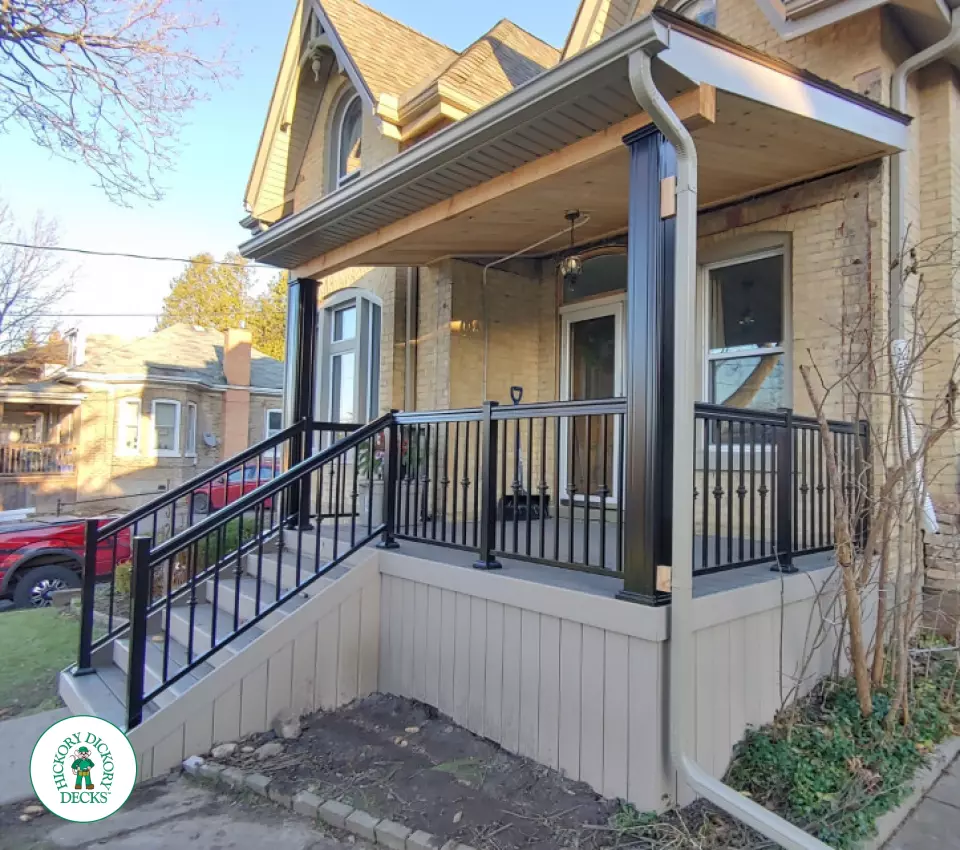 Clubhouse Front Porch in Cambridge Ontario