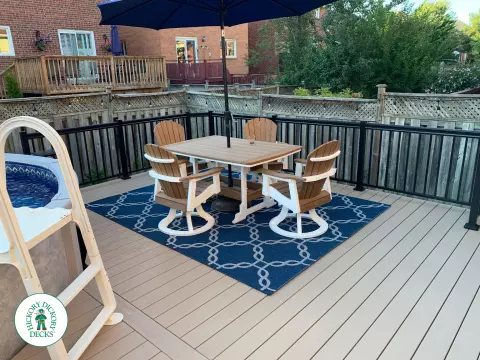 Clubhouse pool deck in Mississauga