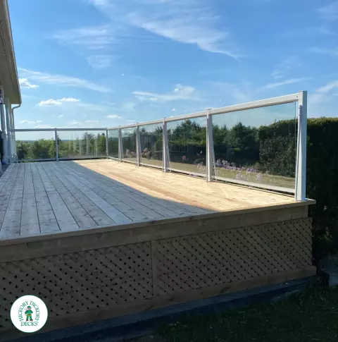Cedar Deck in Collingwood