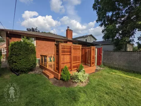 Zuri deck with privacy screens