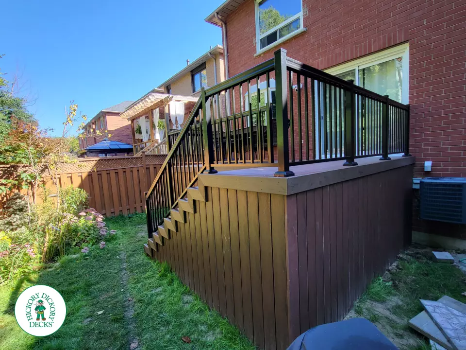 Trunorth deck with rails