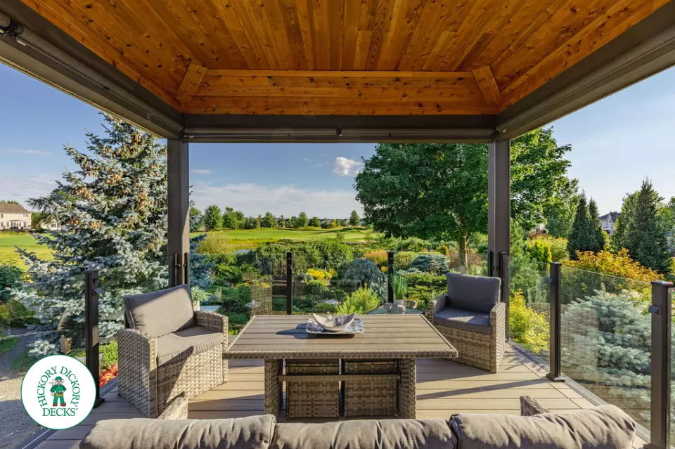 Fiberon Deck with Custom Roof and outdoor kitchen in Ottawa