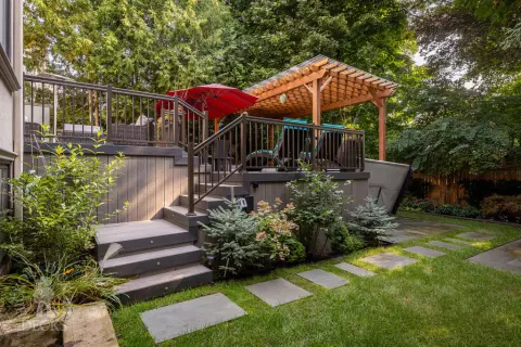 Clubhouse hot tub deck with pergola in North York