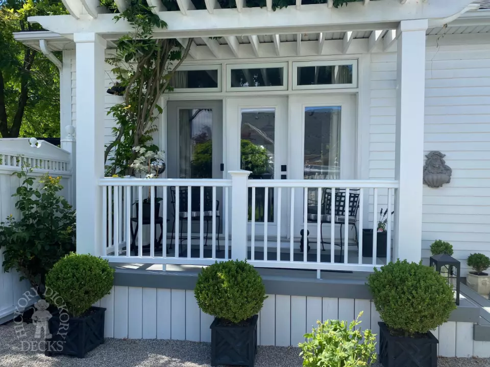 Small Timbertech Deck in Niagara Small Timbertech Deck in Niagara