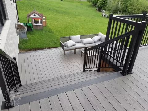 Deck Picture 3