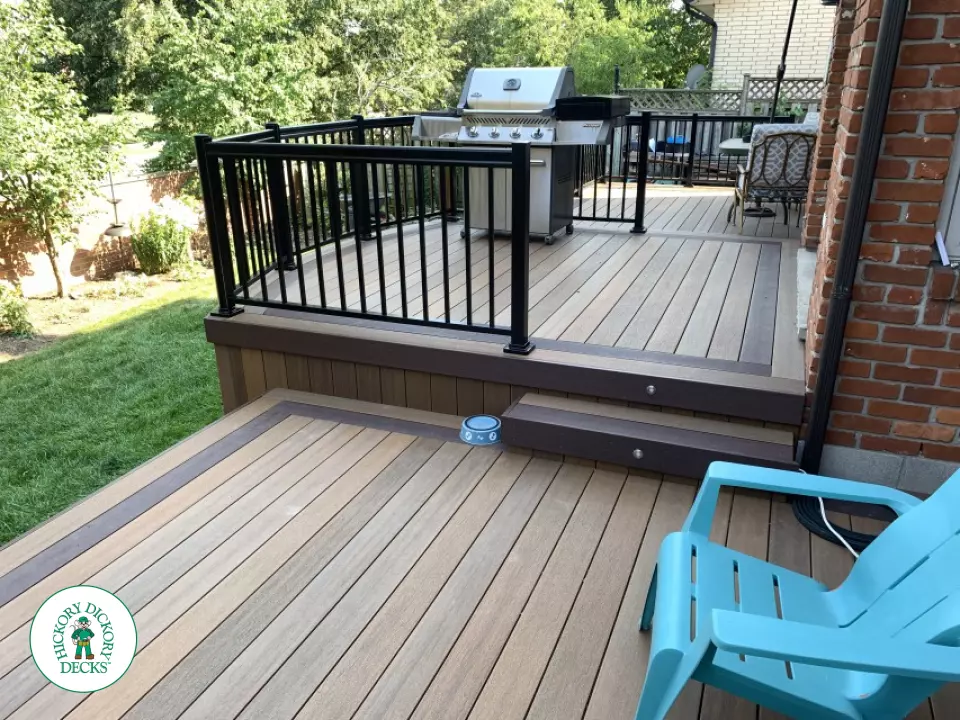 Fiberon deck with aluminum railings in Stoney Creek Fiberon deck with aluminum railings in Stoney Creek