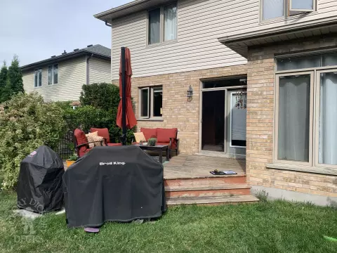 Cambridge deck with shed roof