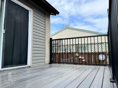 Fiberon Deck with Aluminum Railing in Kanata Ontario Fiberon Deck with Aluminum Railing in Kanata Ontario