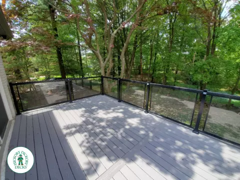 High grey fiberon deck with glass railings