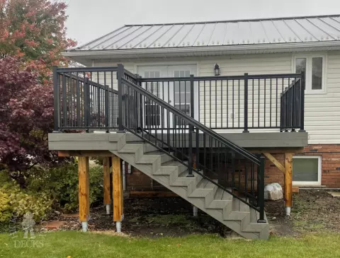 Timbertech deck in Welland Ontario Timbertech deck in Welland Ontario