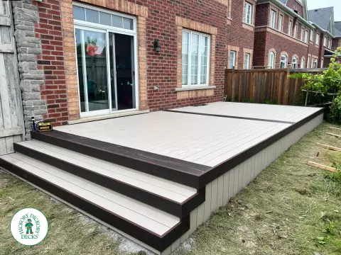 markham deck clubhouse