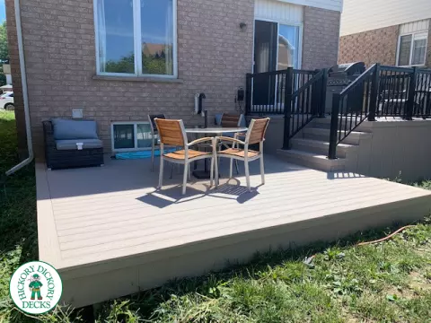 2 level composite deck with black aluminum railing