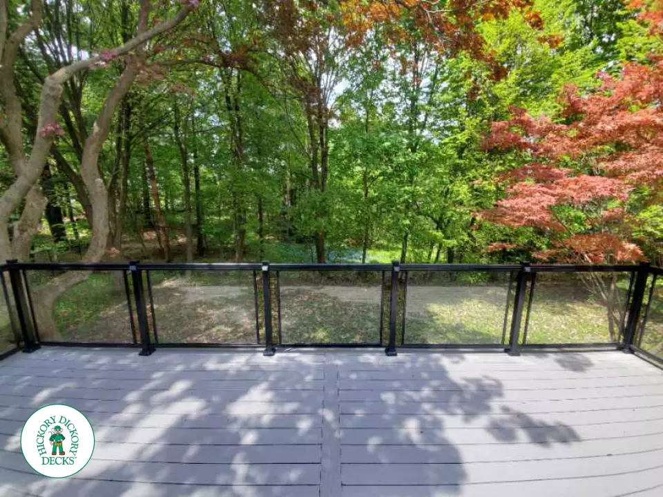 High grey fiberon deck with glass railings