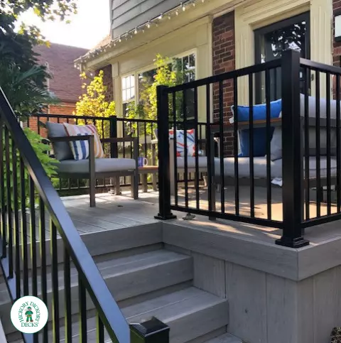 Aluminum railing on front porch