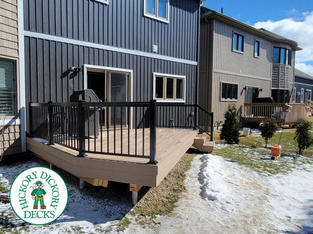 Brownstone Azek deck with aluminum railing and stairs, Guelph, Ontario