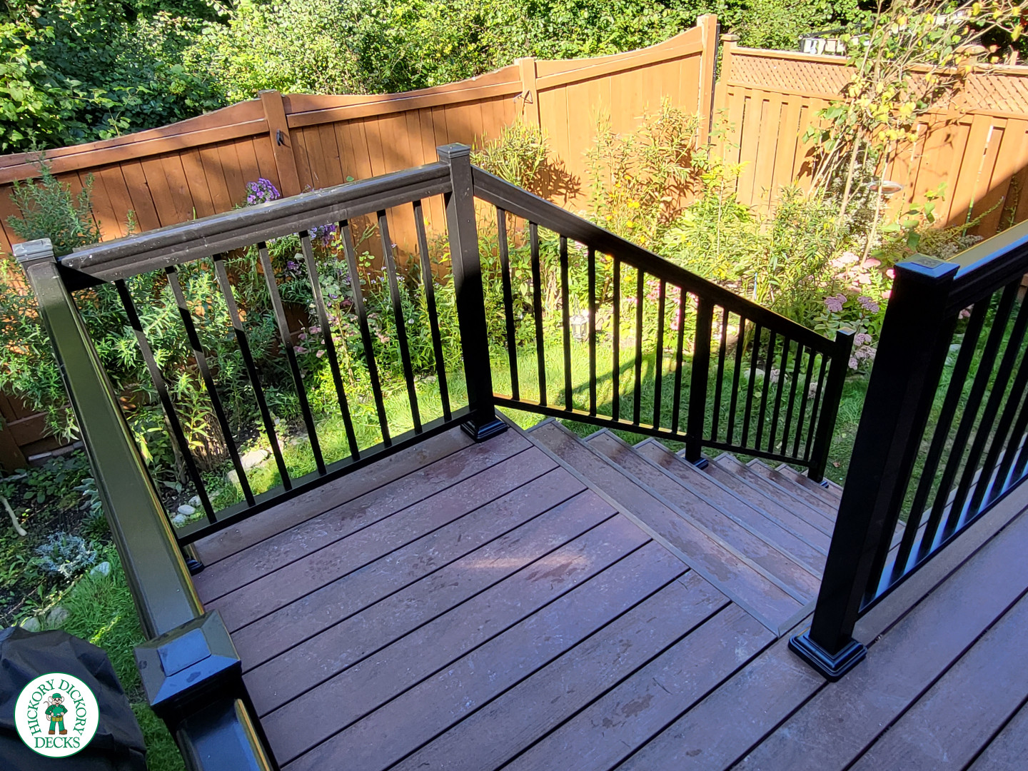 Trunorth deck with rails