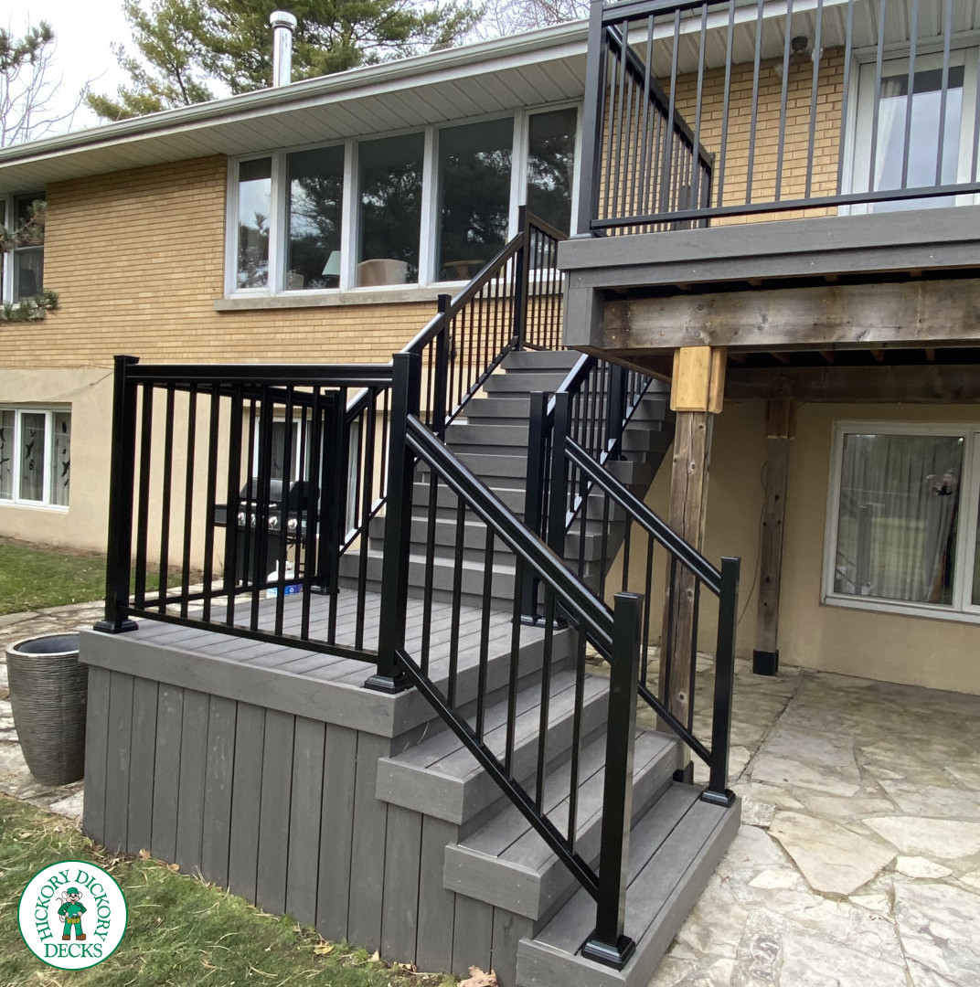 TruNorth custom deck with stairs and aluminum railings in London Ontario
