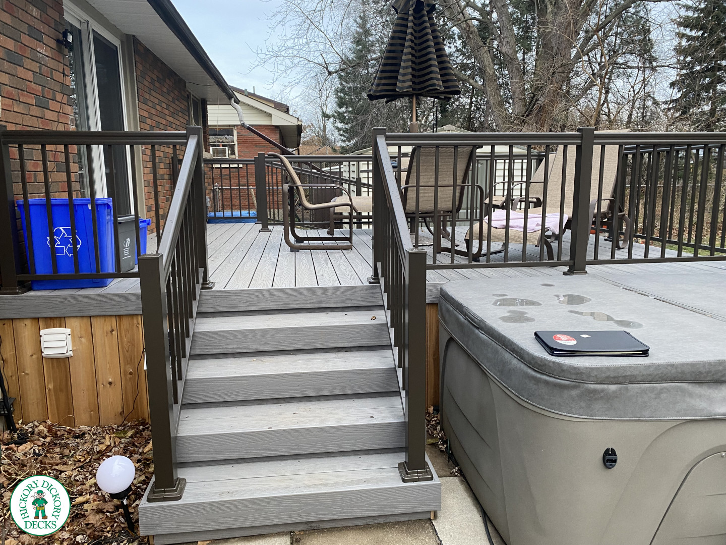 Fiberon deck with ramp and aluminum railing in St. Catharines