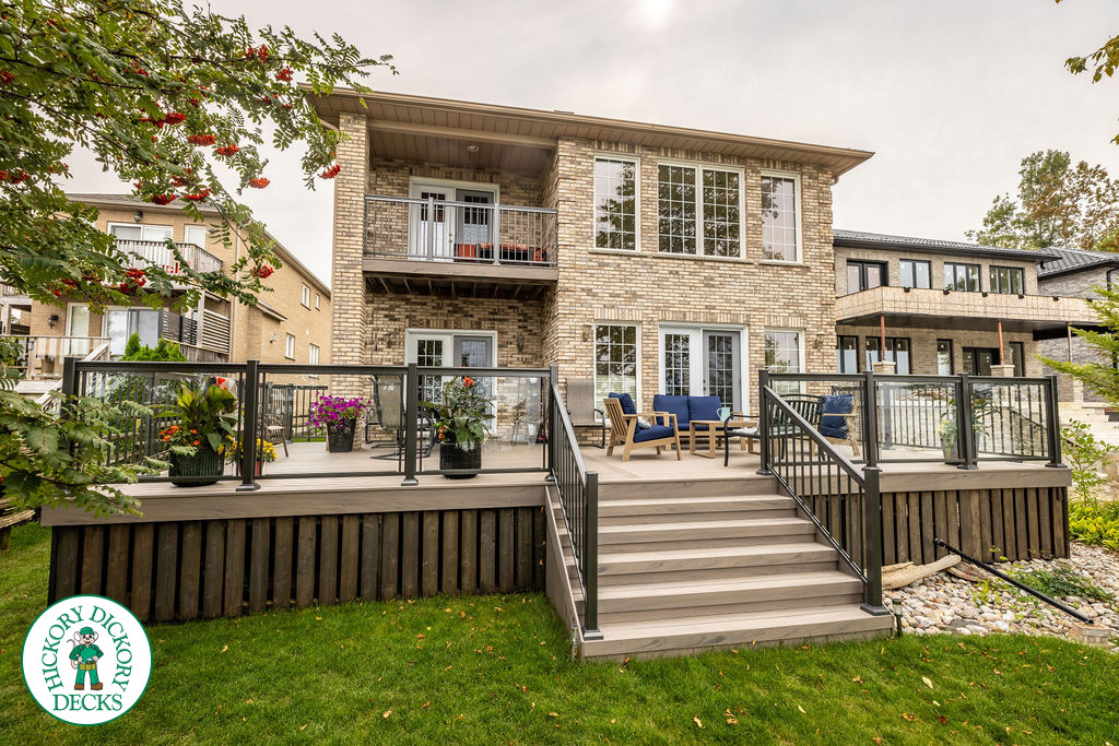 TruNorth Deck in Wasaga Beach with glass rails and lake view