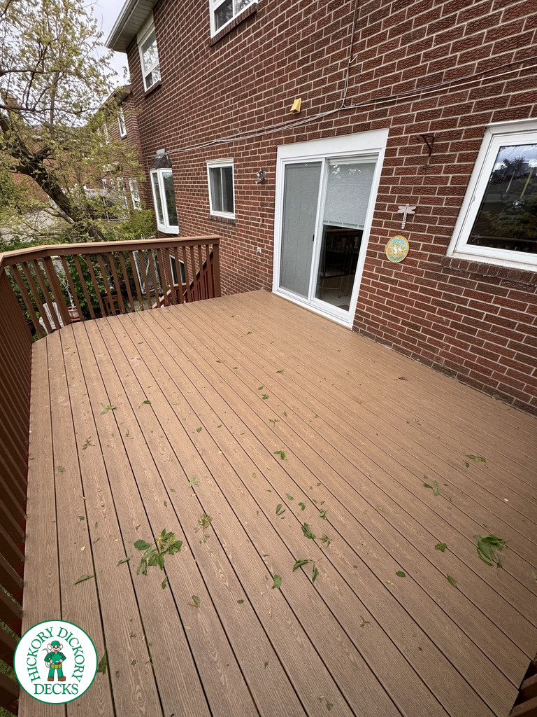 Clubhouse high deck in Mississauga