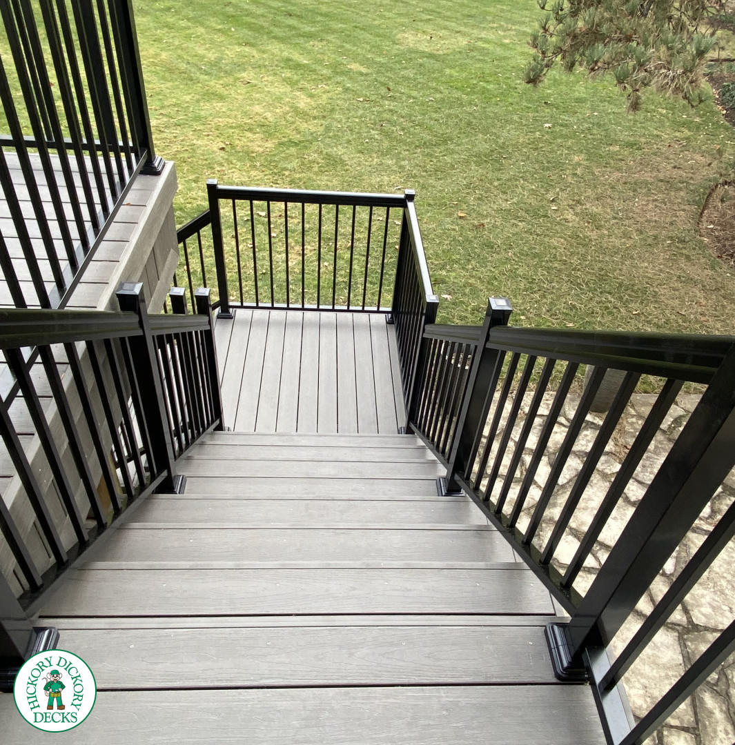 TruNorth custom deck with stairs and aluminum railings in London Ontario